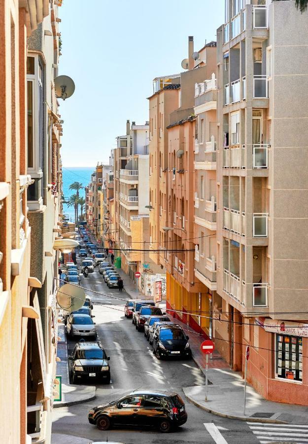 Апартаменти Almudena Playa Del Cura En Торрев'єха Екстер'єр фото